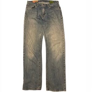Gap 1969 men’s standard fit blue jeans. Pants size 32 x 34”